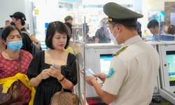&#193;p dụng sinh trắc học VNeID tại 100% s&#226;n bay trong th&#225;ng 10/2025