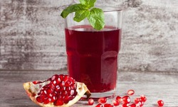 N&#234;n uống bao nhi&#234;u nước &#233;p lựu mỗi ng&#224;y để c&#243; tr&#225;i tim khỏe mạnh?