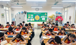 Gi&#225;o vi&#234;n n&#243;i g&#236; về chế độ trả tiền lương dạy th&#234;m theo quy định Bộ GD&amp;ĐT mới ban h&#224;nh 