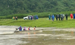 Nam thanh ni&#234;n bị lũ cuốn khi dắt tr&#226;u đi tr&#225;nh b&#227;o