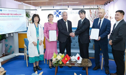 Đọc ch&#233;o MRI/CT trong tầm so&#225;t ung thư, nguy cơ đột quỵ v&#224; bệnh l&#253; mạn t&#237;nh