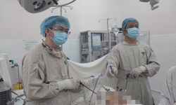 Phẫu thuật nội soi gi&#250;p c&#244; g&#225;i 21 tuổi tho&#225;t khối u buồng trứng, bảo tồn được chức năng sinh sản