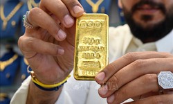 Vàng và bạc chịu áp lực bán mạnh khi các quỹ tái cân bằng hoạt động