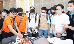 Chính phủ xác định 5 nhóm nhân lực công nghệ số chất lượng cao gắn với ưu đãi đặc biệt ra sao?