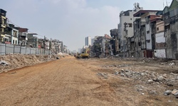 Mở đường Vành đai 1: Nhà ngõ thành mặt phố, giá vượt 300 triệu đồng/m²