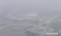 Ô nhiễm không khí nghiêm trọng ở Hà Nội kéo dài đến bao giờ?