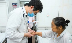 Đưa Nghị quyết 72 vào cuộc sống: Thực hành lâm sàng là 'xương sống' của đào tạo y khoa