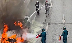 Cháy ô tô trong hầm chui Thanh Xuân, lực lượng chức năng đóng hầm để xử lý