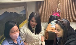 Sở Y tế Nghệ An khen thưởng hai nữ hộ sinh đỡ đẻ trên tàu SE4
