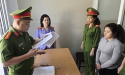 Chiếm đoạt hơn 470 triệu đồng tiền bán hàng, nữ quản lý cửa hàng bị khởi tố