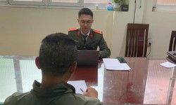 Chia sẻ tin xuyên tạc của Lê Trung Khoa lên Facebook cá nhân, 2 công dân bị triệu tập