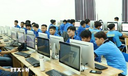 Đưa Nghị quyết thành hành động: Nguồn nhân lực là trung tâm phát triển đất nước