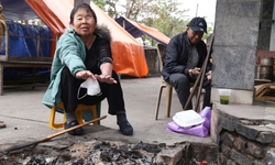 Tết cận kề, những phận người ở 'xóm chạy thận' lặng lẽ níu giữ từng ngày sống