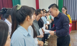 Công đoàn Y tế Việt Nam thăm, động viên cán bộ y tế làm việc trong môi trường đặc thù tại TPHCM và Đồng Nai