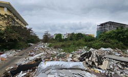 Bao giờ chấm dứt cảnh rác thải bủa vây khu quy hoạch ở Huế?