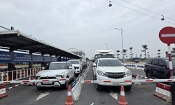 Tăng cường thêm phà phục vụ du khách du lịch Cát Bà dịp nghỉ lễ