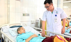 Cứu người phụ nữ đột quỵ não nguy kịch vượt qua lằn ranh sinh tử