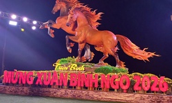 Linh vật Tết Bính Ngọ 2026 ra mắt nhiều nơi ở Quảng Trị