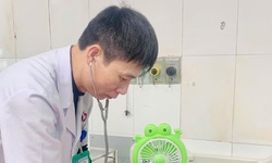 Lần đầu lọc máu thay huyết tương cứu sống bệnh nhi mắc bệnh thần kinh hiếm gặp