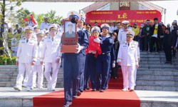 Trao Bằng Tổ quốc ghi công cho gia đình liệt sĩ Phạm Văn Tuân hy sinh tại Trường Sa