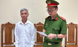 Khởi tố nguyên Chủ tịch xã tự ý bán cả trụ sở làm việc