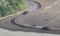 Ukraine giăng bẫy 'nhím' phá thế săn diệt xe tăng từ UAV Nga