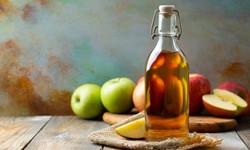 Cách dùng giấm táo giúp tóc mềm mượt và bóng khỏe tự nhiên
