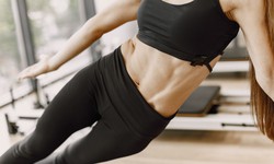 Có nên hóp bụng để tập cơ bụng?
