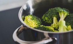 Ăn rau luộc vào buổi tối để giảm cân: Lợi ích và hạn chế gì?