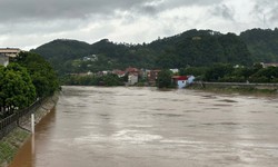 Cảnh báo lũ trên các sông từ Quảng Trị đến Quảng Ngãi gây ngập lụt