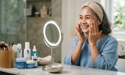 Sau tuổi 60, da khô và ngứa: Chăm sóc thế nào cho đúng?