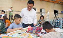 Những trang sách thắp sáng ước mơ cho bệnh nhi