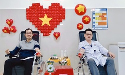Nguy cơ thiếu máu trong dịp Tết, nhiều cán bộ, nhân viên y tế trao tặng 'giọt hồng' cứu bệnh nhân