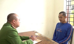 Cậy cửa đột nhập nhà hàng xóm, gã thanh niên trộm 14 chỉ vàng