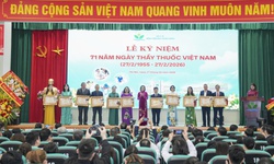 Phó Chủ tịch Quốc hội Nguyễn Thị Thanh chúc mừng ngày truyền thống ngành Y tại Bệnh viện Nhi Trung ương, BVĐK Đức Giang