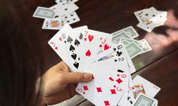 Chơi bài vui dịp Tết: Đâu là ranh giới và vi phạm pháp luật