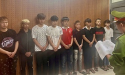 Khởi tố tội giết người 13 thanh thiếu niên truy đuổi người đi đường