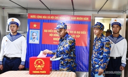 Những lá phiếu đặc biệt trên tàu của Lữ đoàn 127, Vùng 5 Hải quân