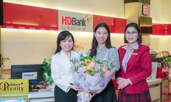 Chủ nhân giải 3 tỷ đồng đã lộ diện, hành trình 'Tiết kiệm Tỷ phú' tại HDBank khép lại trong những khoảnh khắc vỡ òa
