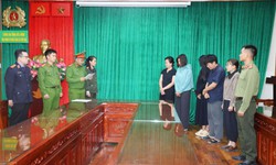 Biến 'người thường' thành đối tượng được mua nhà ở xã hội, nhóm môi giới bị khởi tố