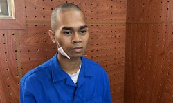 Bắt gã đàn ông rủ bé gái đi ăn nhậu rồi giao cấu