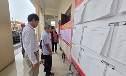 ‘Đi từng ngõ, gõ từng nhà’ để đảm bảo quyền lợi cử tri trước ngày hội lớn tại Thanh Hóa