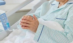 Cụ ông 70 tuổi mắc sùi mào gà sau lần quan hệ tình dục không an toàn