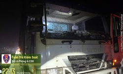 Thủ phạm ném đá nhiều phương tiện đang lưu thông trên cao tốc trong đêm