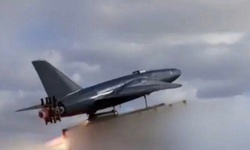 UAV Arash-2 của Iran 'xé nát' phòng không Israel để tấn công sân bay