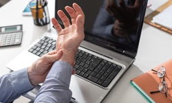 5 nguyên nhân viêm khớp cổ tay, không nên chủ quan