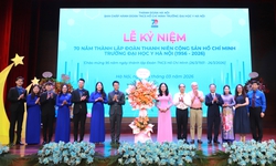 Thế hệ thầy thuốc trẻ cần biết làm chủ công nghệ và thấu hiểu con người