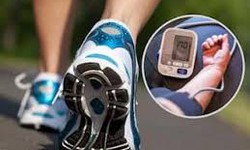 Nên đi bộ vào lúc nào trong ngày để kiểm soát huyết áp tốt hơn?