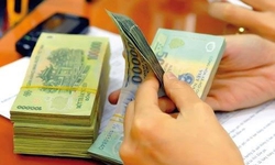 Khẩn trương trình Nghị định điều chỉnh lương cơ sở, chuẩn bị cải cách tiền lương