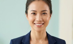 4 bài tập đơn giản khắc phục tình trạng chảy xệ và nếp nhăn vùng cổ